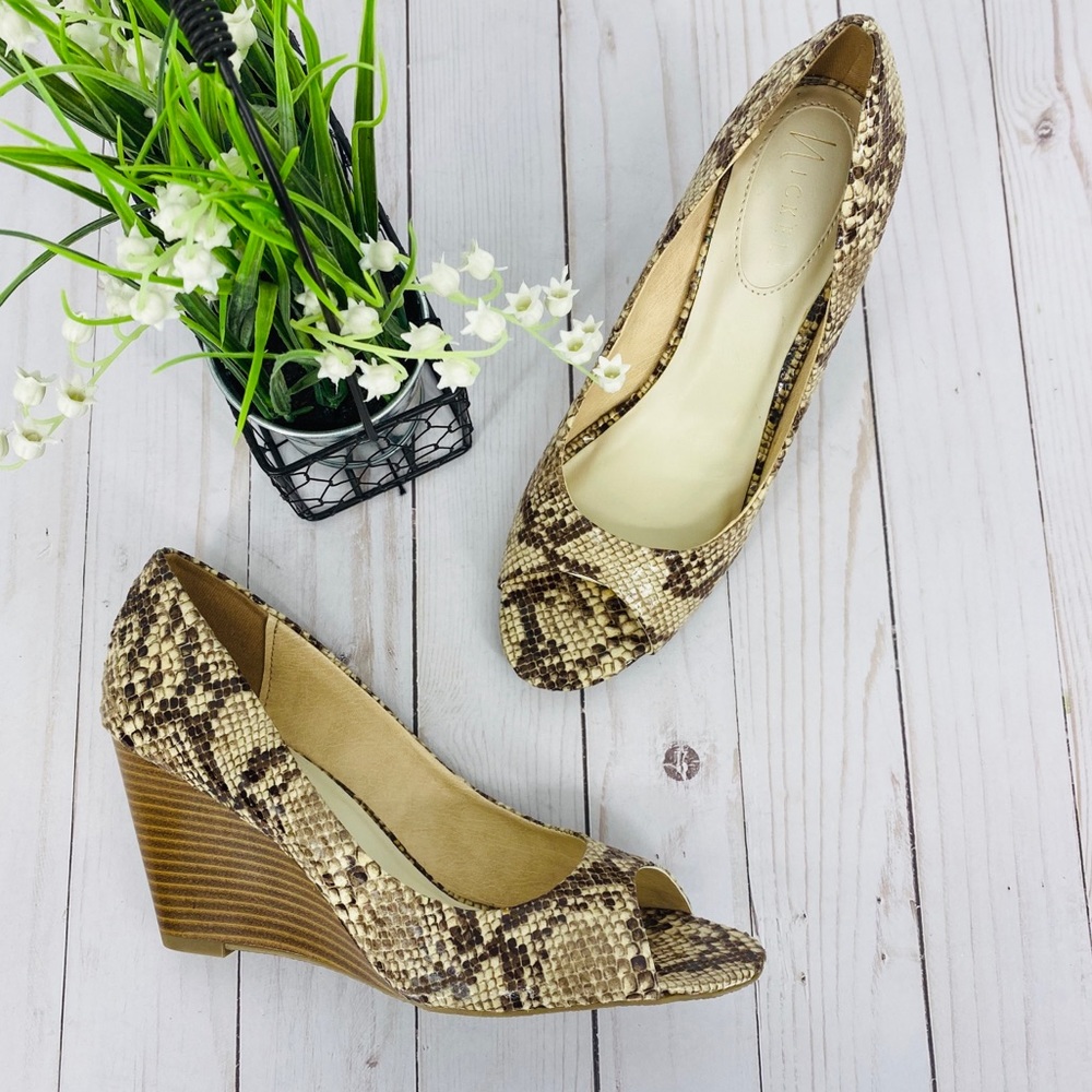 Nickel's Mariah Snake Print Peep Toe Wedges 7.5